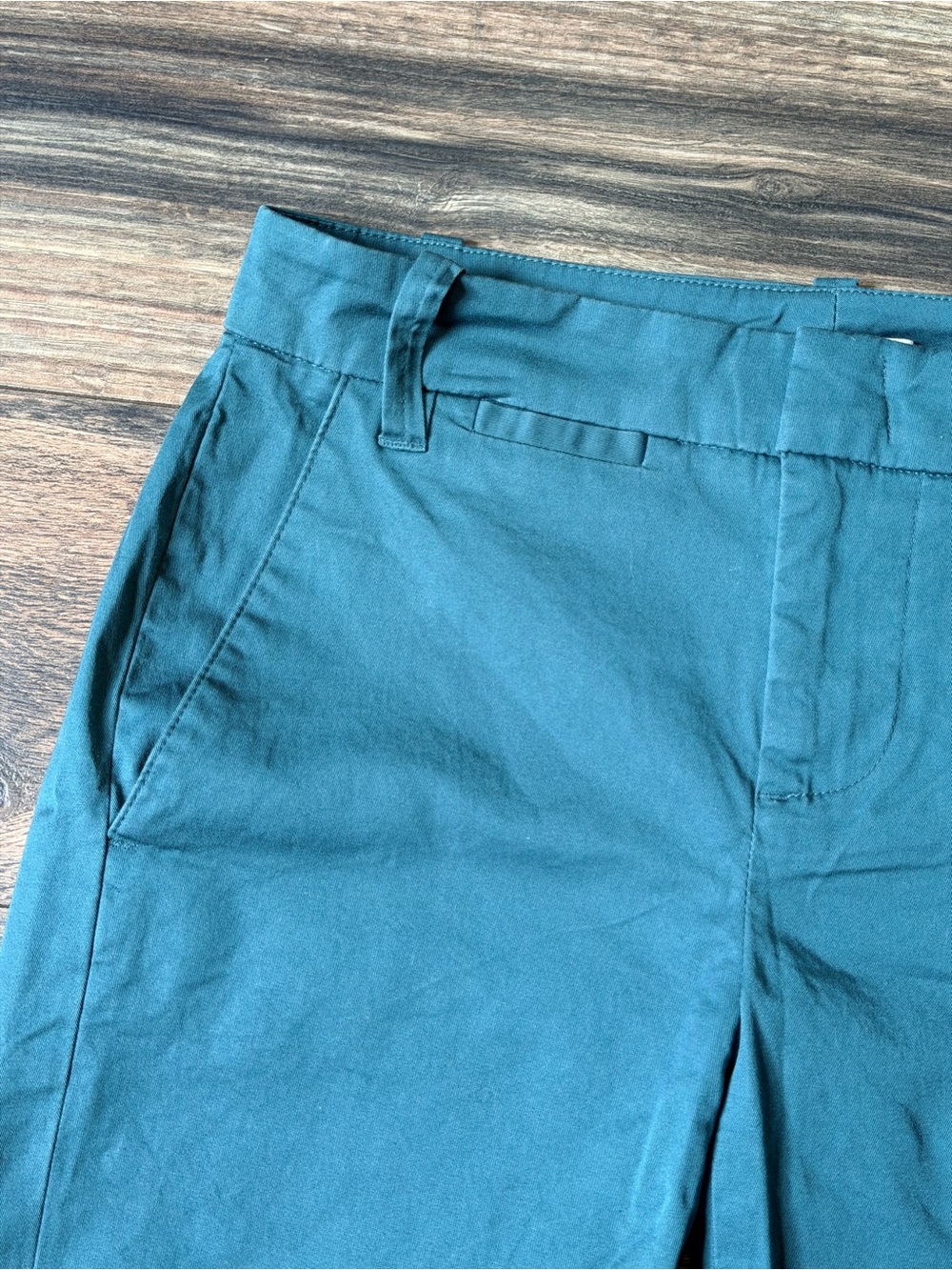 Vince Coin Pocket Stretch Cotton Bermuda Shorts size 00